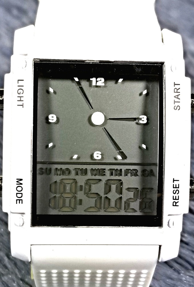 $5 Unisex Stylish Digital Watch